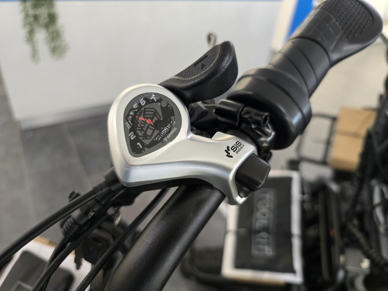 QM V20 Pro Luxury – Zwart – Full Option Fatbike Ebike