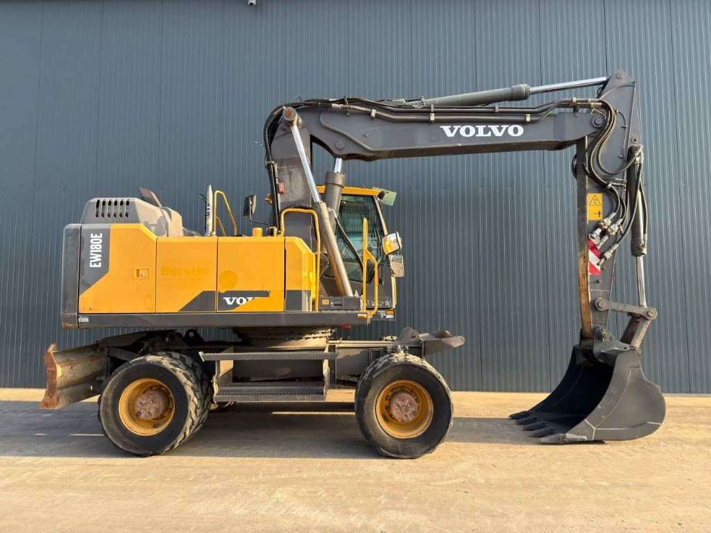 Volvo EW180E