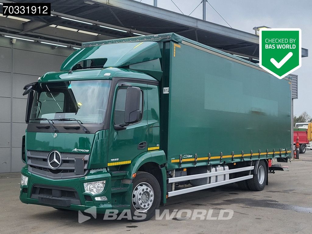 Mercedes Actros 1833 4X2 18tonner curtainsides 2000kg Ladebordwand Automatic Euro 6