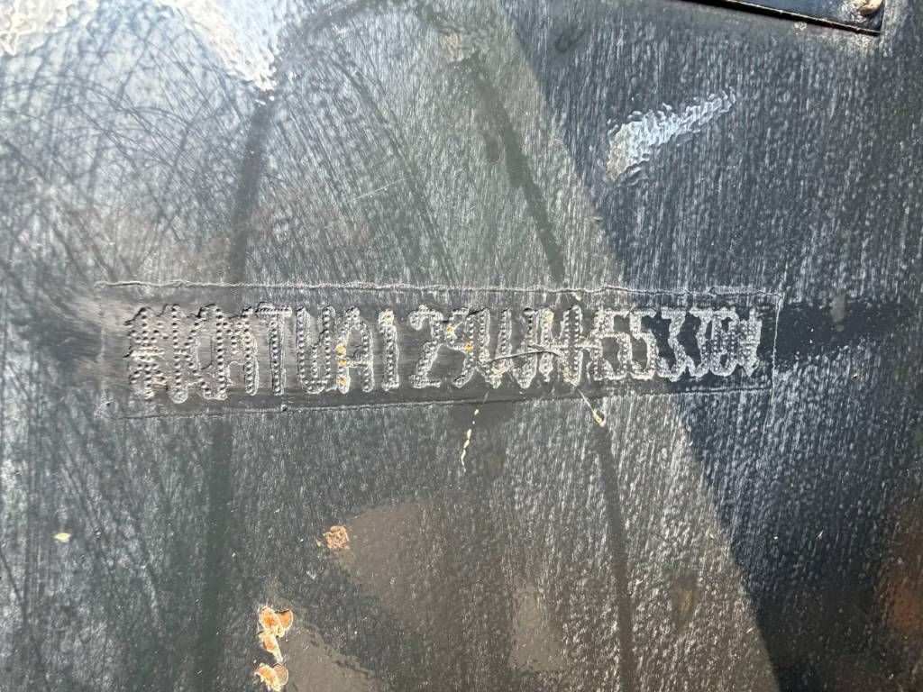 Komatsu WA470-8 - Joystick Steering