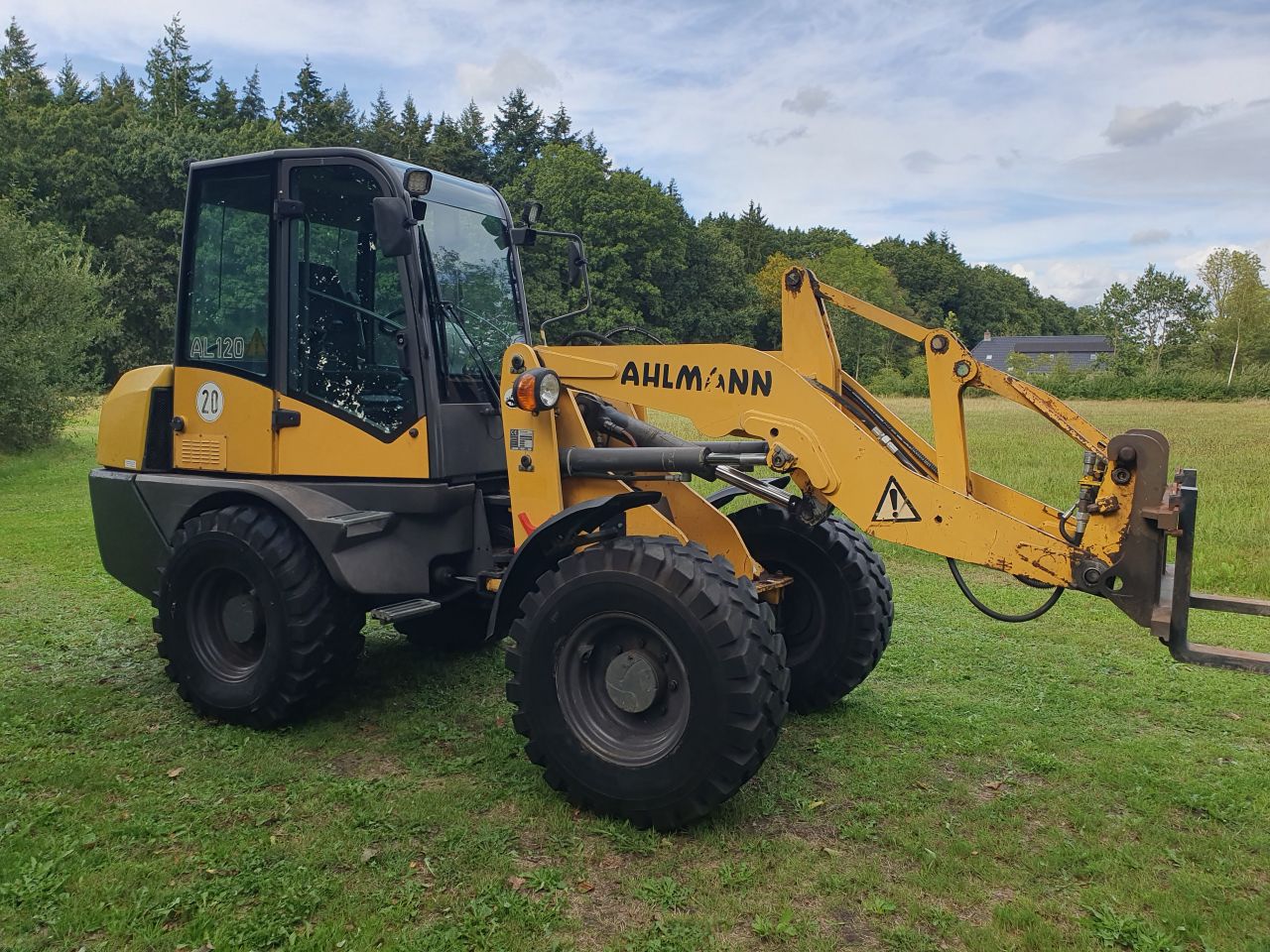 Ahlmann AL 120