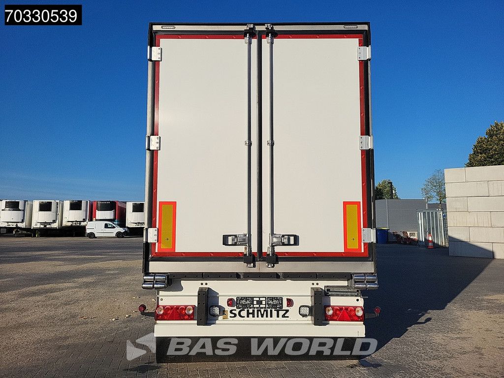 Schmitz SCB*S3B 3 Achsen Liftaxle 1850 Engine Hours