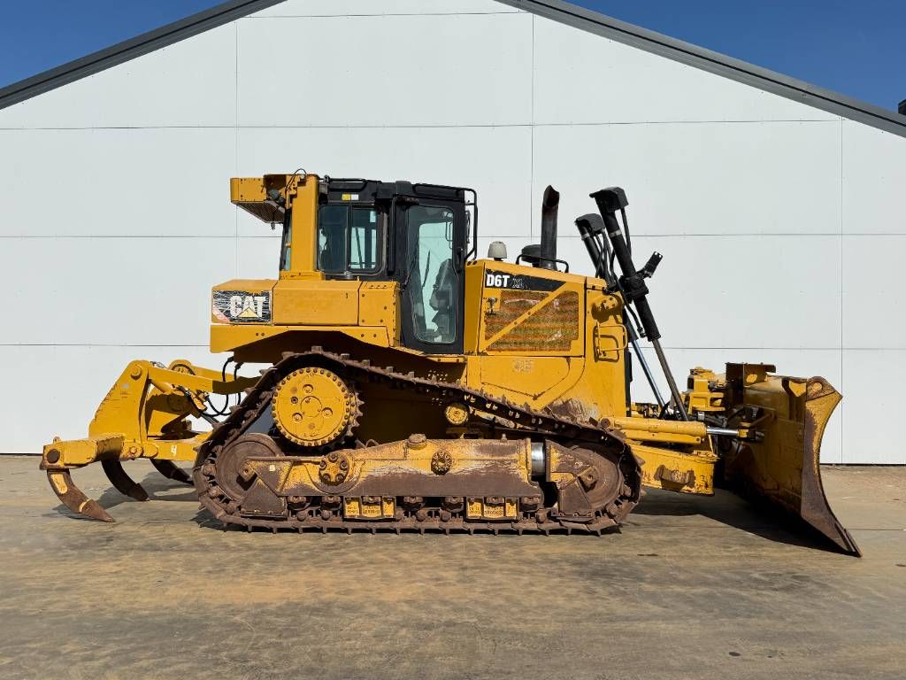 CAT D6T XL - 3 Tine Ripper / 6 Way Blade / Camera