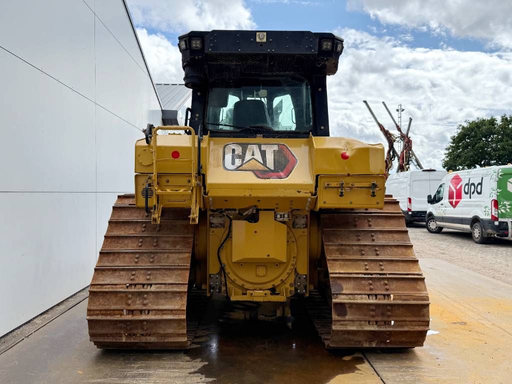 CAT D6XE LGP - German Machine / Ripper Valve