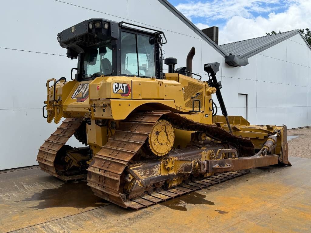 CAT D6XE LGP - German Machine / Ripper Valve