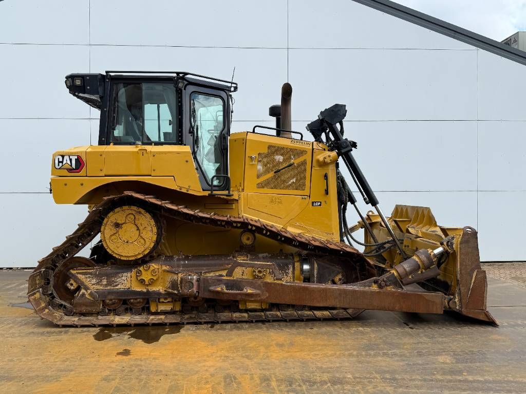 CAT D6XE LGP - German Machine / Ripper Valve