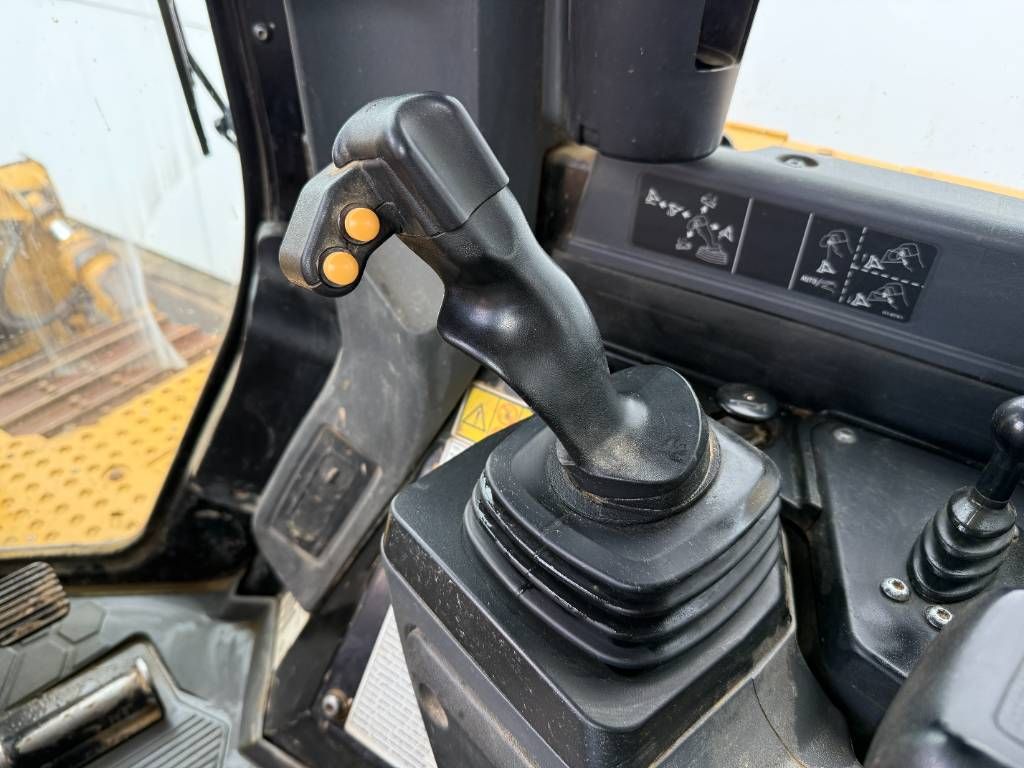 CAT D6XE LGP - German Machine / Ripper Valve