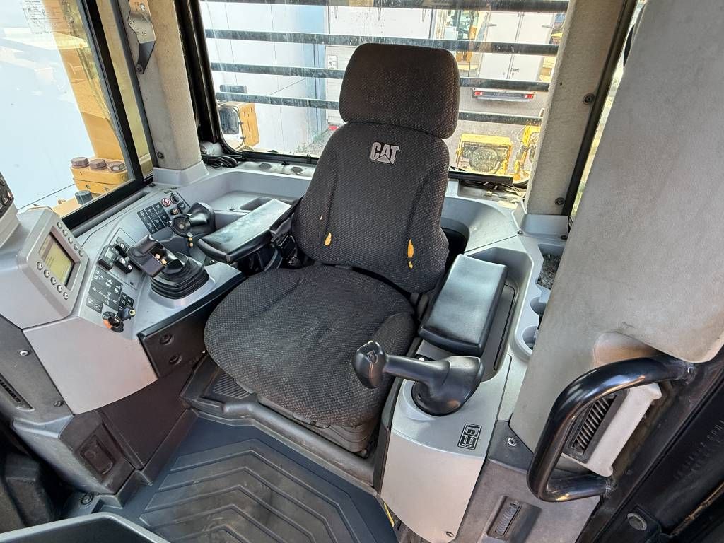 CAT D8T LGP - GERMAN / Top Condition!