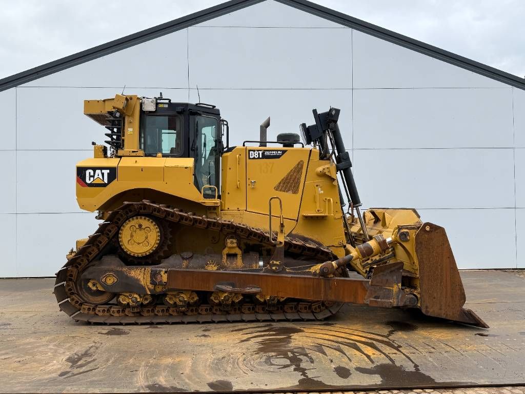 CAT D8T LGP - German Machine / Ripper Valve