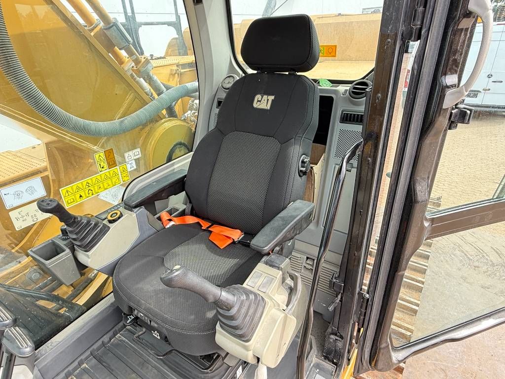 CAT 350 - BRAND NEW / UNUSED / Hammer Lines