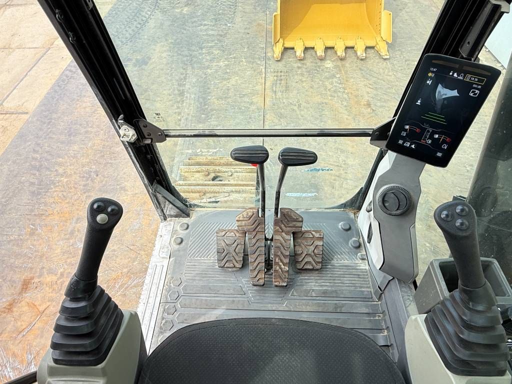CAT 350 - BRAND NEW / UNUSED / Hammer Lines