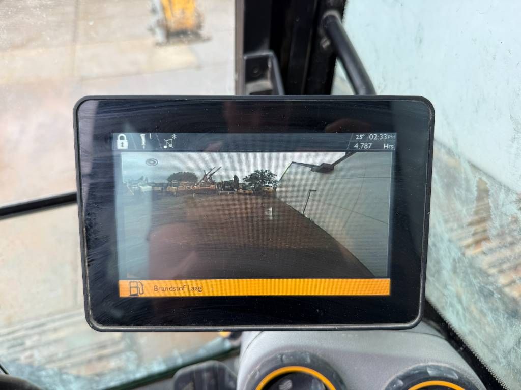 JCB 220X-LC - Quick Coupler / Automatic Greasing