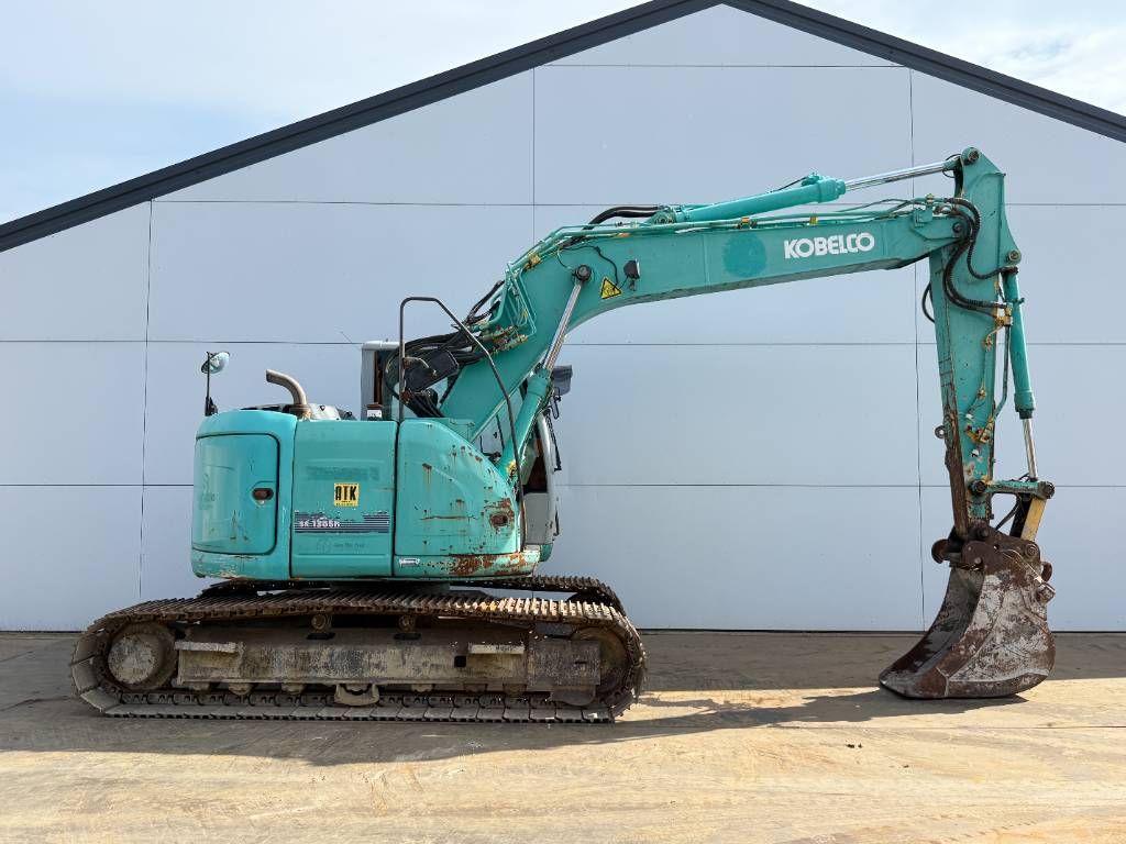 Kobelco SK135SR - Quick Coupler / Automatic Greasing