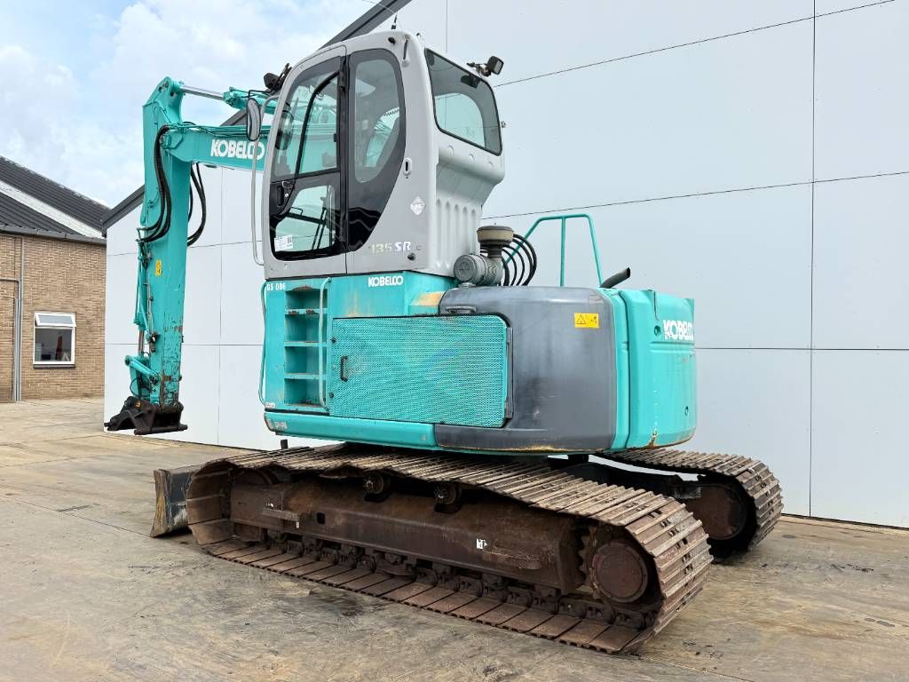 Kobelco SK135SRLC-1E - Extra High Cabin / Hammer Lines