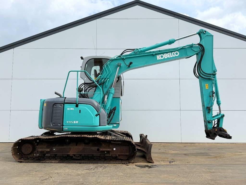 Kobelco SK135SRLC-1E - Extra High Cabin / Hammer Lines