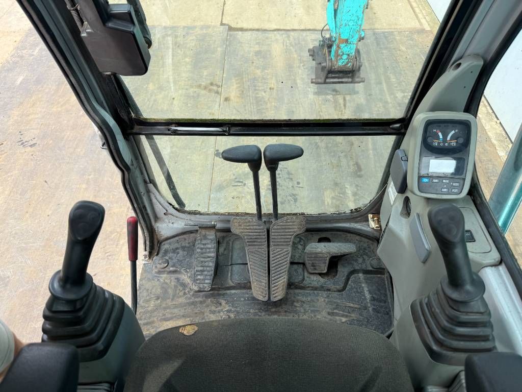 Kobelco SK135SRLC-1E - Extra High Cabin / Hammer Lines