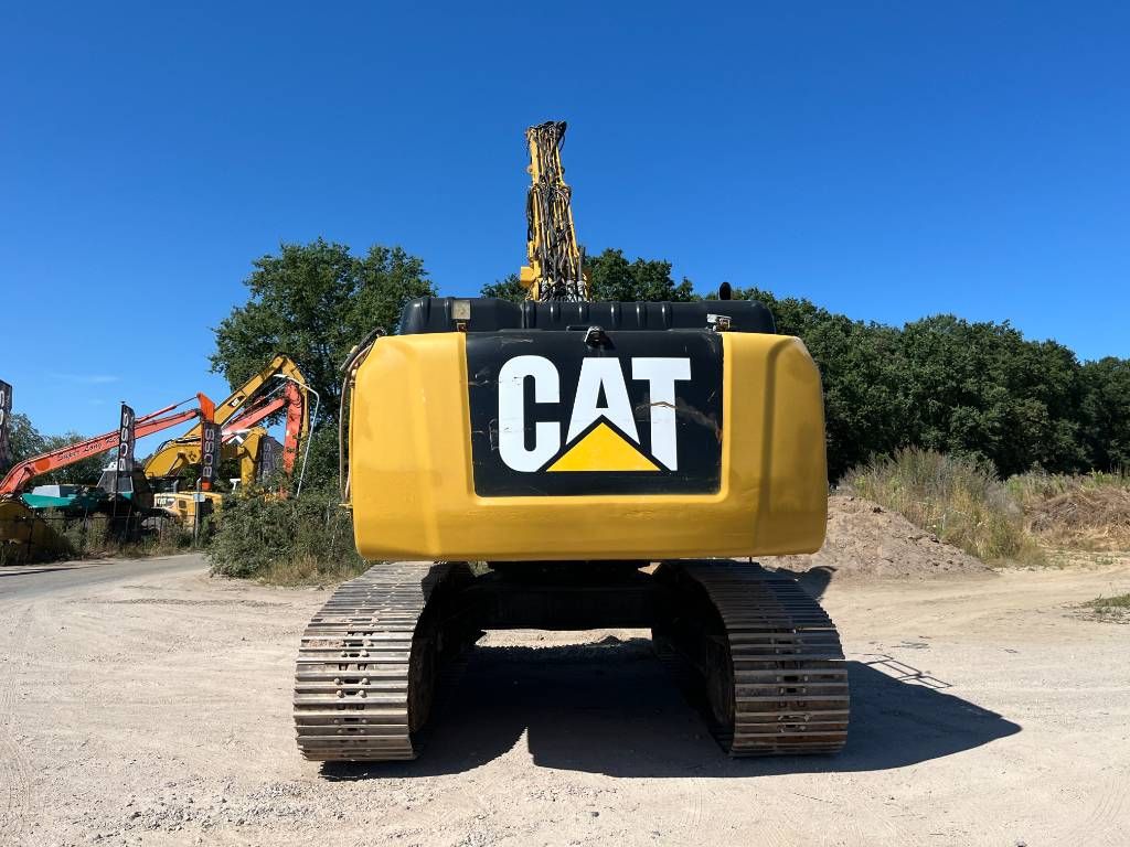 CAT 340F UHD - 24 meter INCL DEMO ARM AND DIGGING ARM