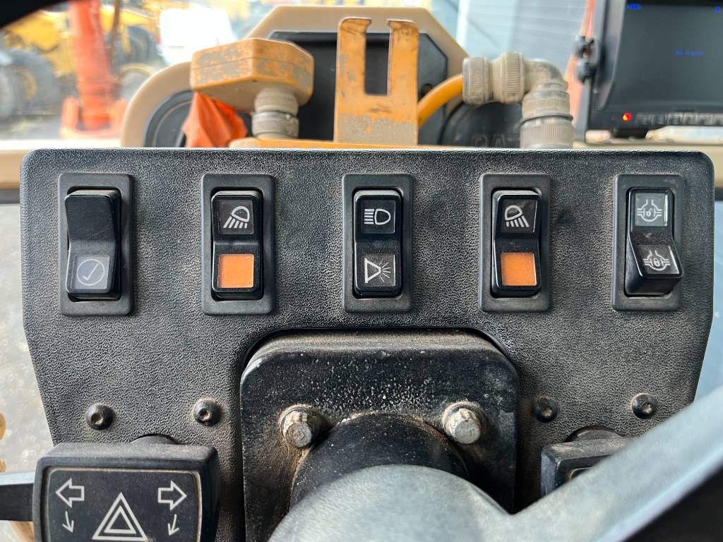CAT 120H - CE CERTIFIED / Front Blade / ripper