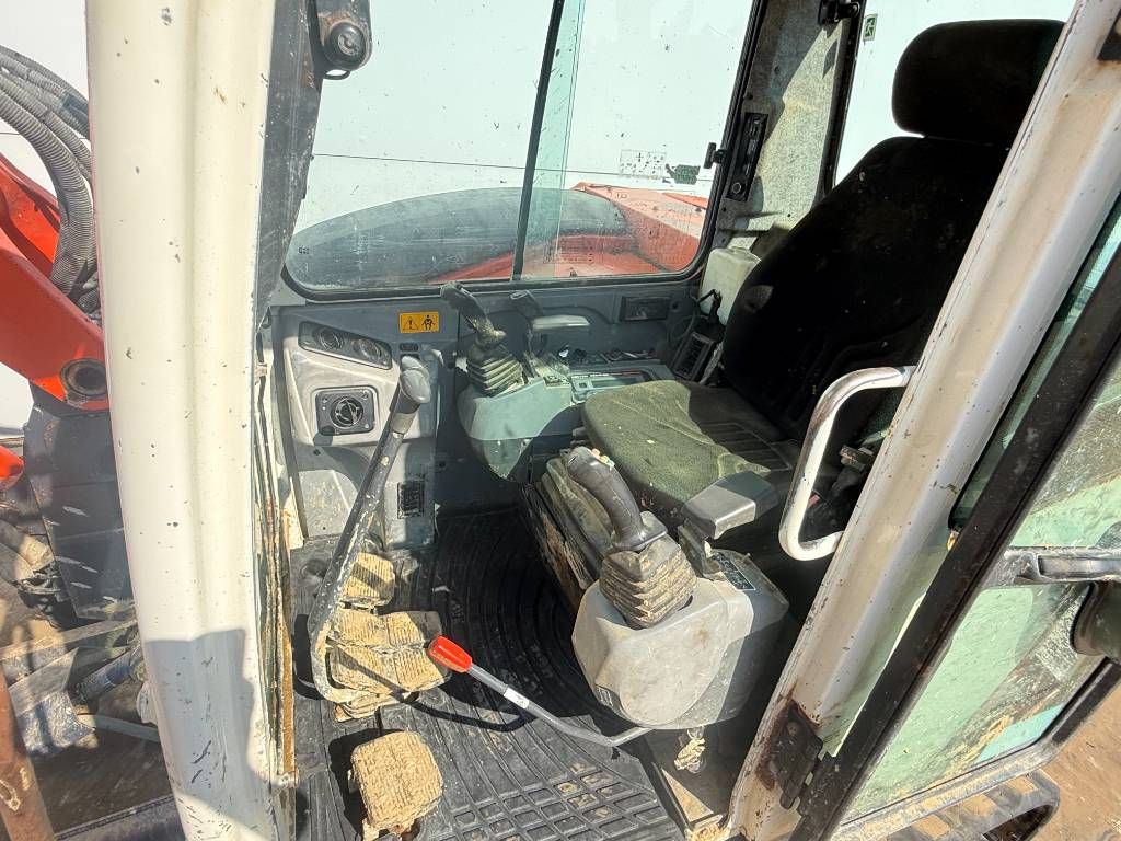 Kubota KX080-3 - Quick Coupler / Hammer Lines