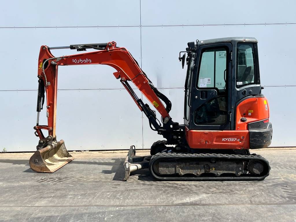 Kubota KX037-4 - Hammer Lines / Quick Coupler