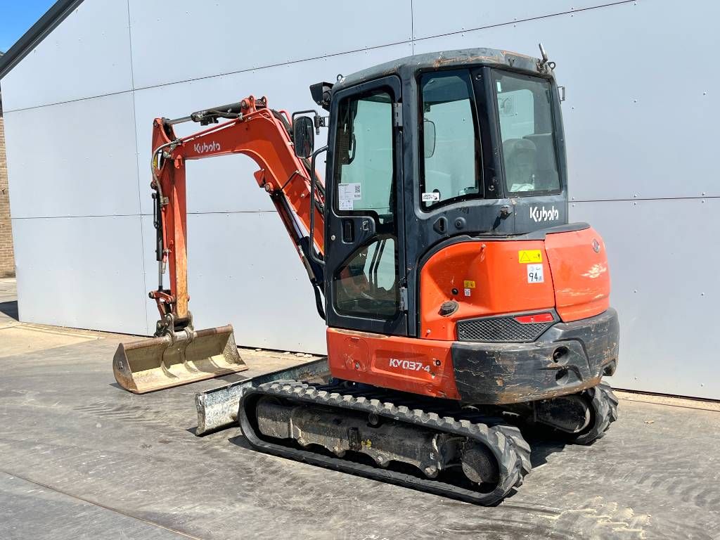 Kubota KX037-4 - Hammer Lines / Quick Coupler