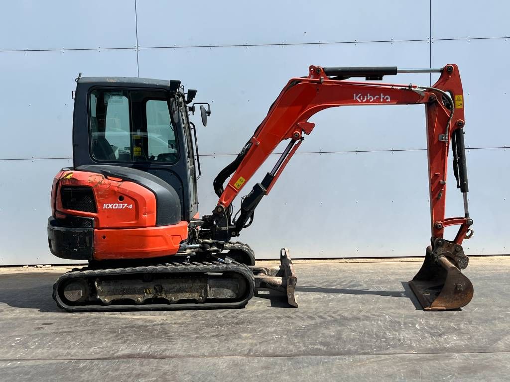 Kubota KX037-4 - Hammer Lines / Quick Coupler