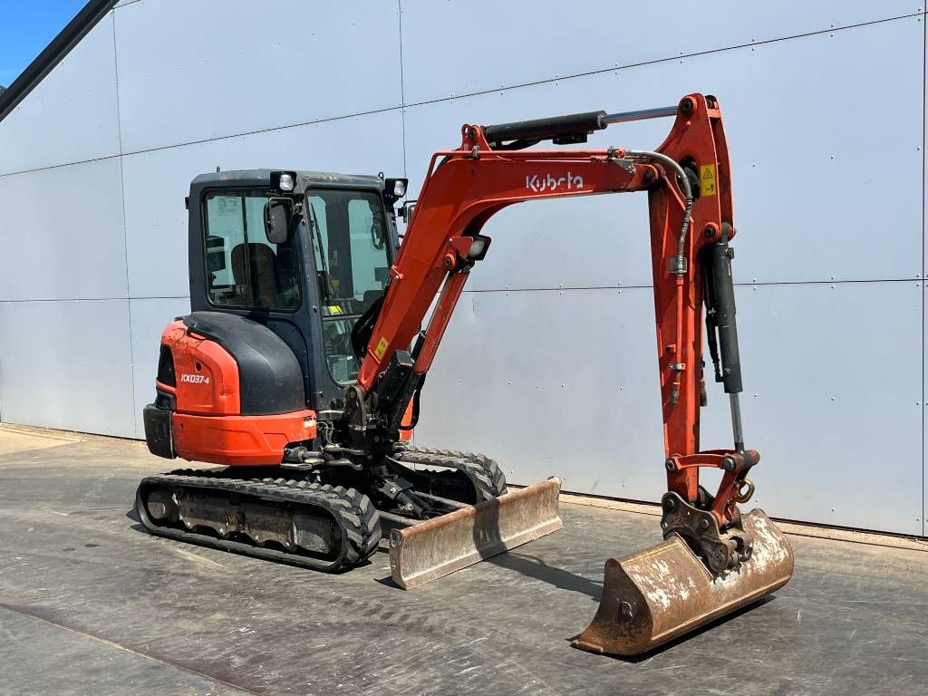 Kubota KX037-4 - Hammer Lines / Quick Coupler
