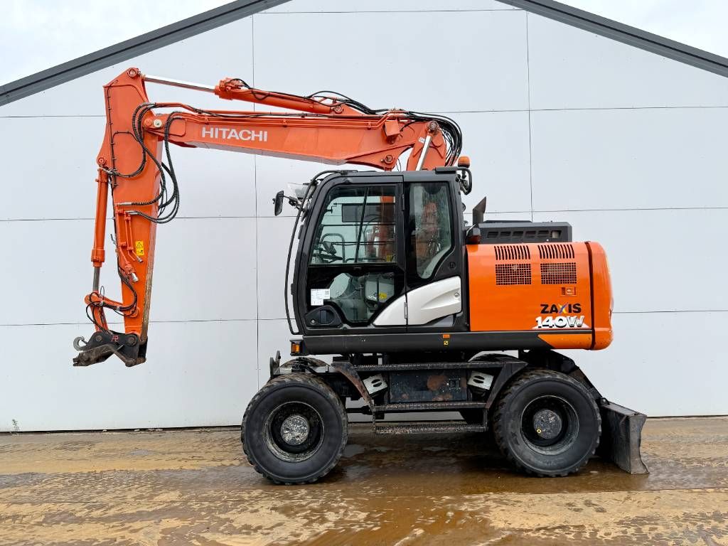 Hitachi ZX140W-6 - Blade / Triple Boom / Auto Greasing