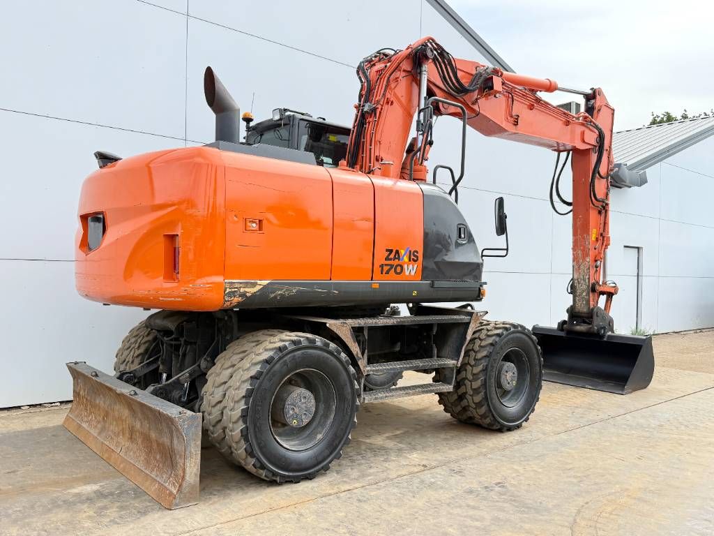 Hitachi ZX170W-5B - Blade / Triple Boom / Auto Greasing