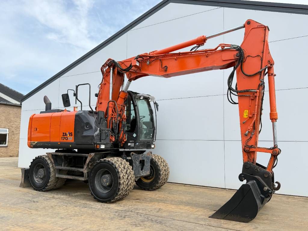 Hitachi ZX170W-5B - Blade / Triple Boom / Auto Greasing