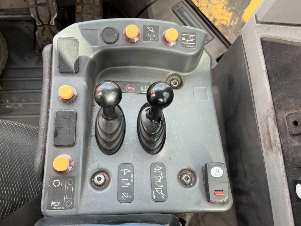 CAT 972M - Automatic Greasing / Camera