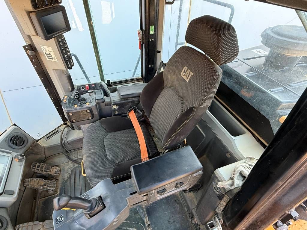CAT 972M - German Machine / Automatic Greasing
