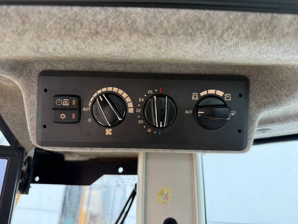 Volvo L150H - Automatic Greasing / Camera