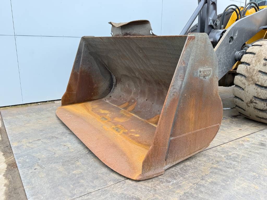 Volvo L180H - German Machine / Automatic Greasing