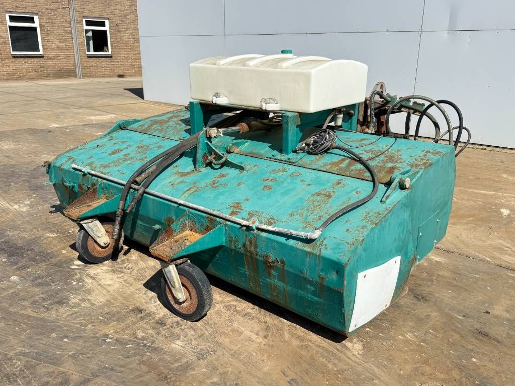SMB UKM 2.5 - Sweeper / Kehrmaschine / Veegmachine