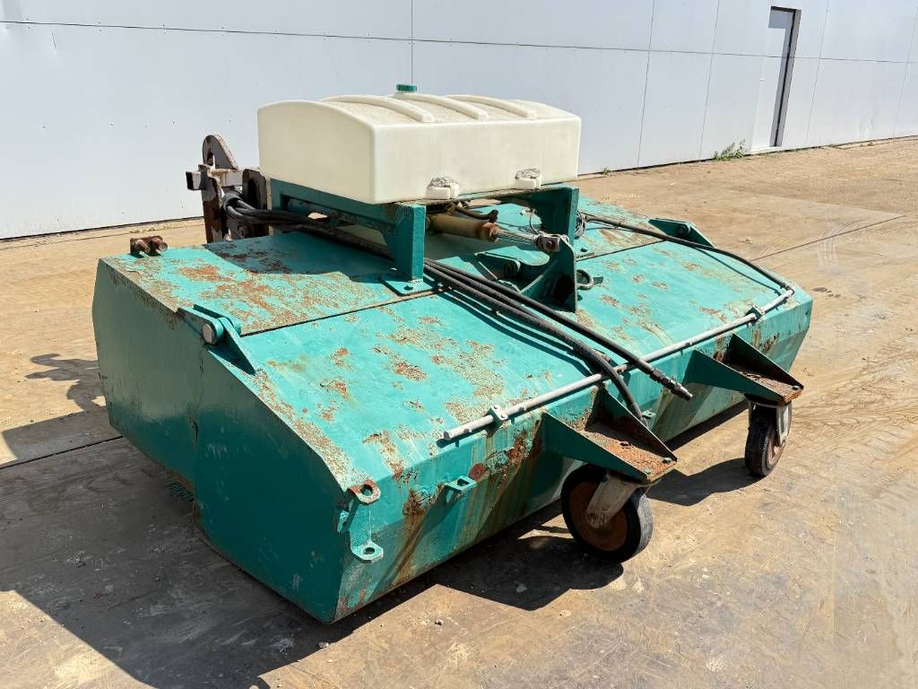 SMB UKM 2.5 - Sweeper / Kehrmaschine / Veegmachine