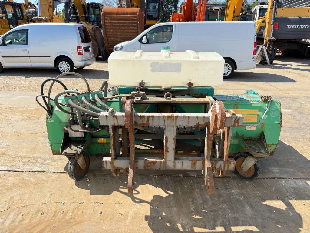 SMB UKM 2.5 - Sweeper / Kehrmaschine / Veegmachine