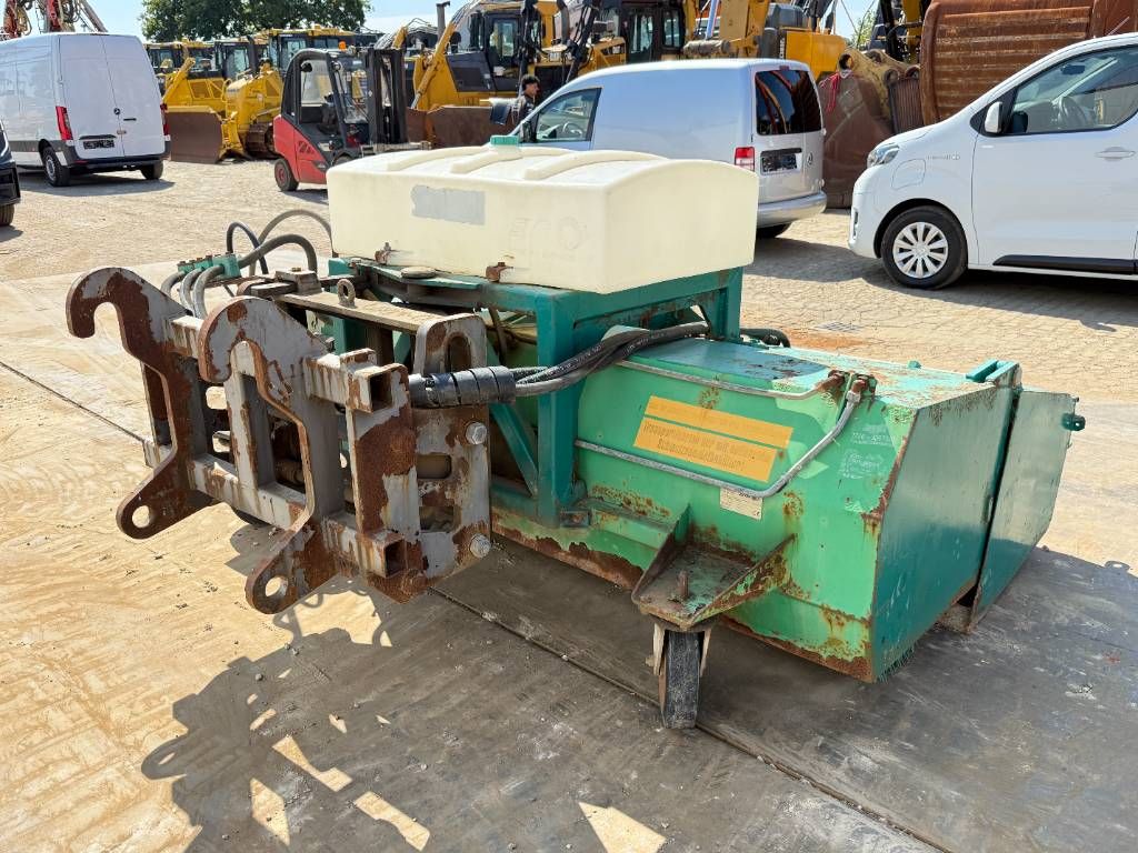 SMB UKM 2.5 - Sweeper / Kehrmaschine / Veegmachine
