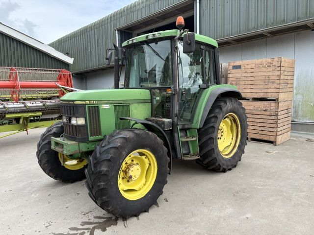 John deere 6100