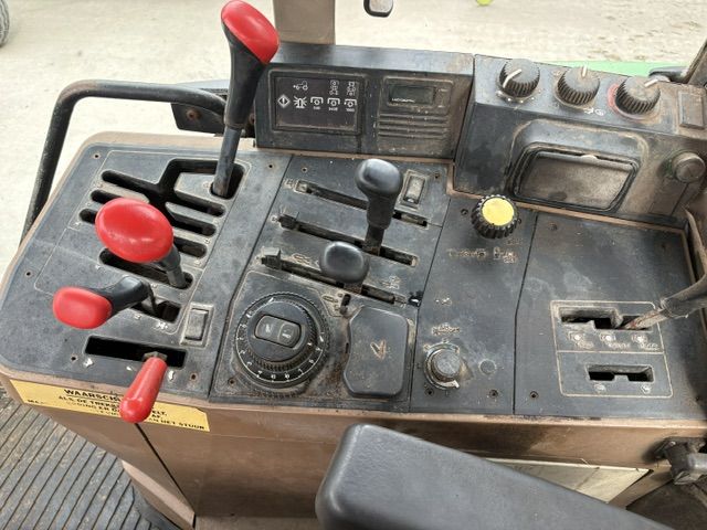 John deere 6100