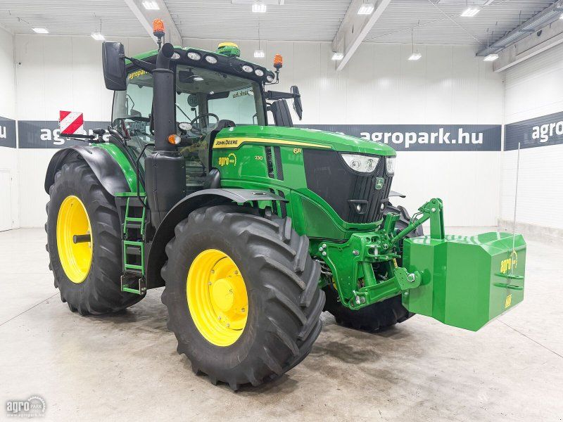 John Deere 6R 230