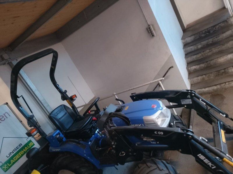 Iseki TM 3187 KOMPAKTTRAKTOR MIT FRONTLADER UND LEICHT
