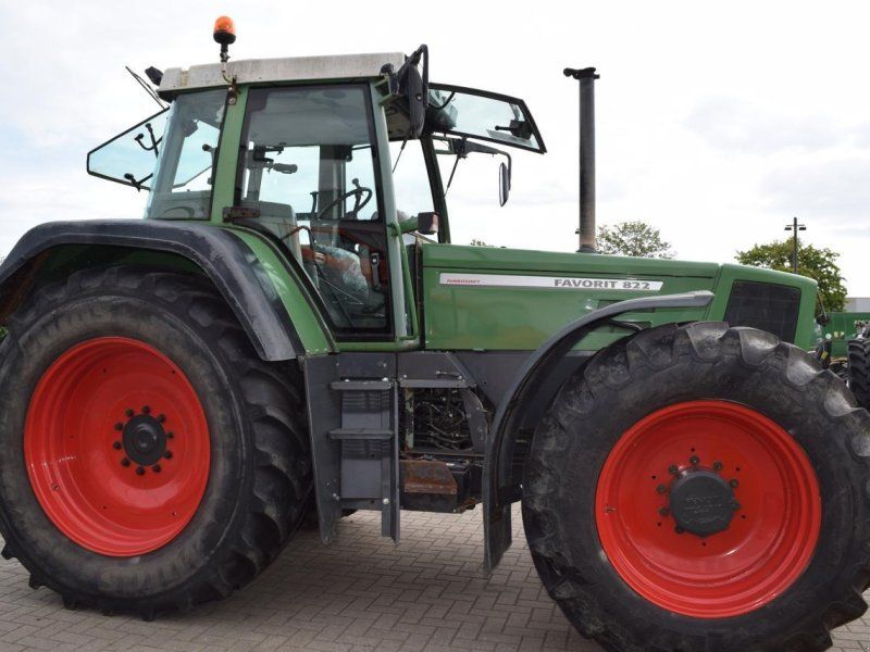 Fendt Favorit 822