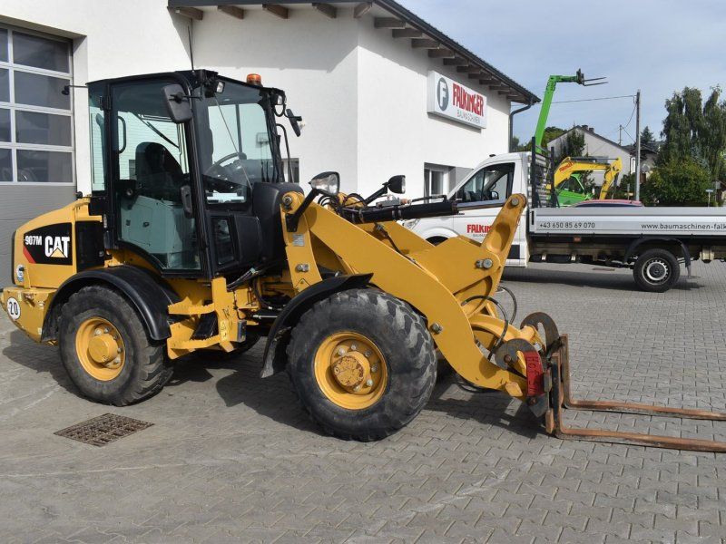 Caterpillar 907M mit Straßenzulassung