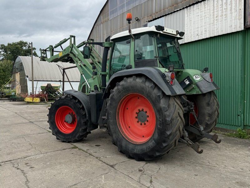Fendt Vario 818 TMS mit Frontlader