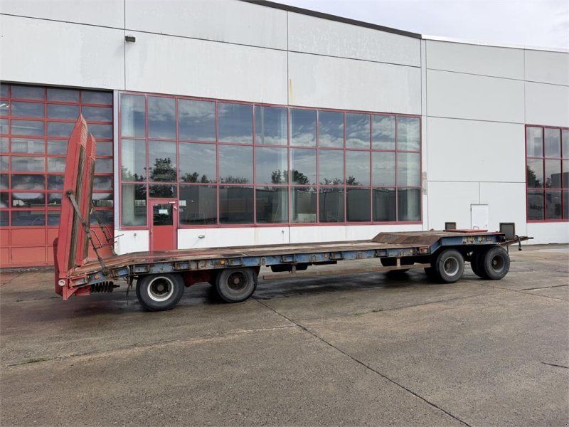 Goldhofer TU-4-2x2-3180 4 Achs Tieflader