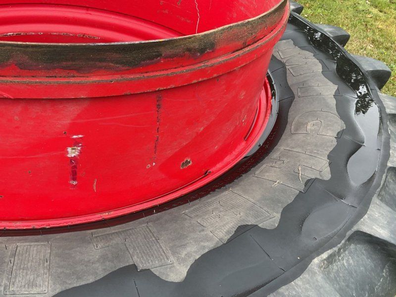 650/65R42 Michelin