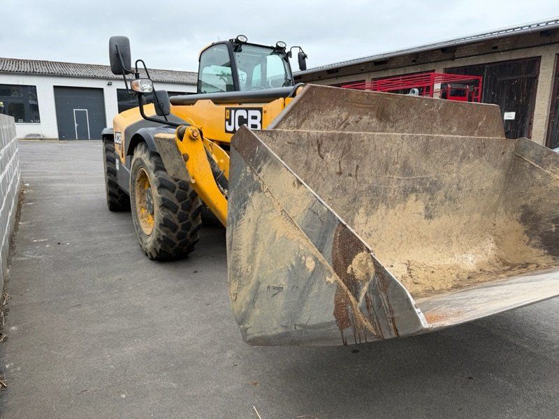JCB 540-140