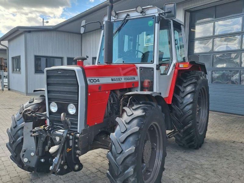 Massey Ferguson 1004