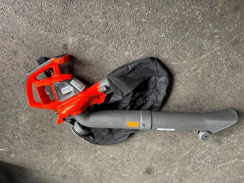Husqvarna 120iBV Akku Blas-Sauggerät